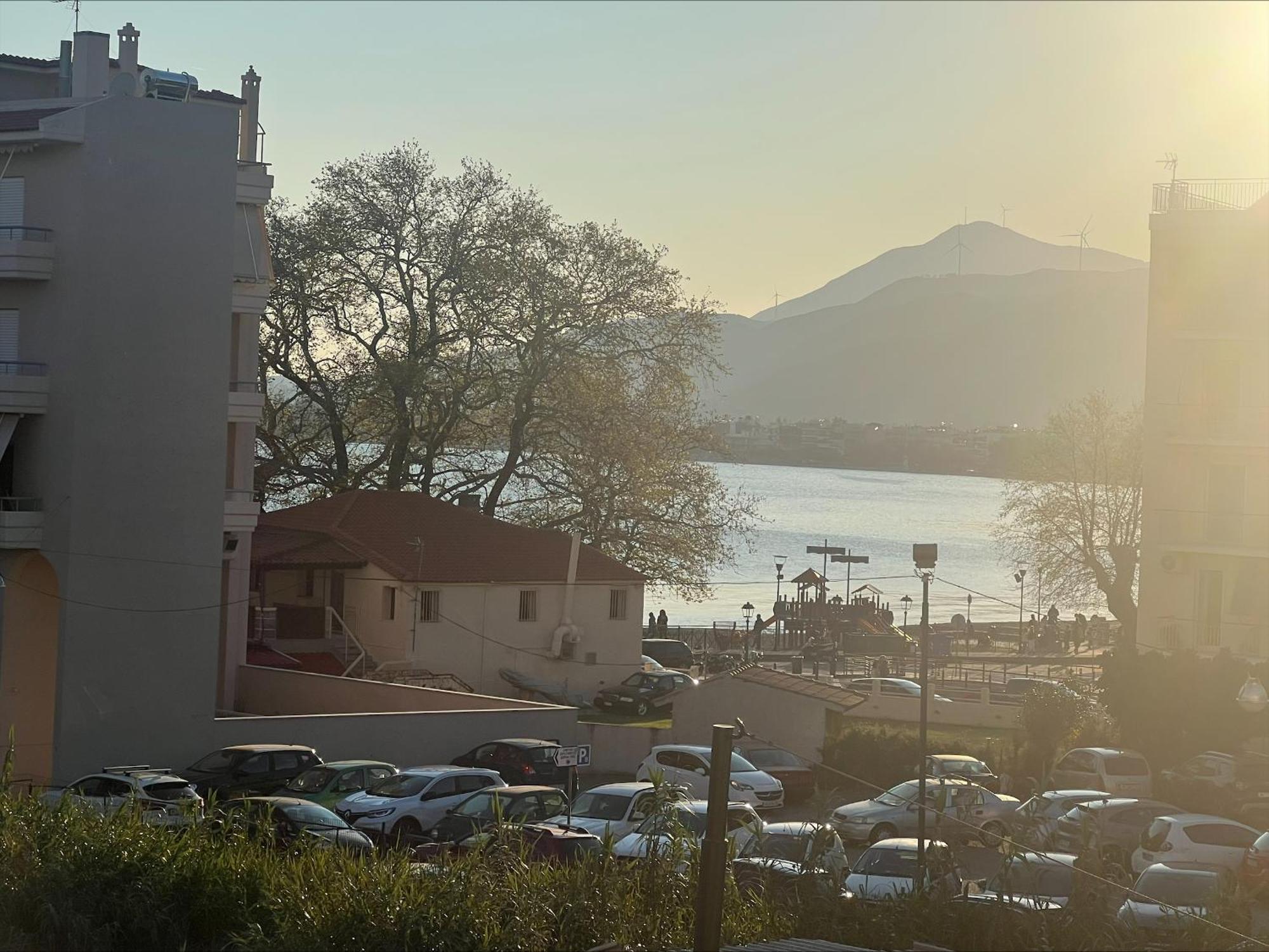 Niki Apartment 80 M2 In Gribovo Nafpaktos Eksteriør billede